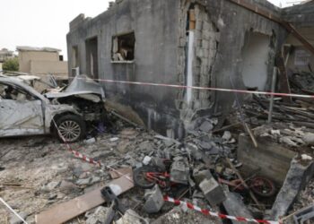 Escala la guerra en Medio Oriente: Irán intensifica ataques contra Israel y niega conversaciones con Donald Trump