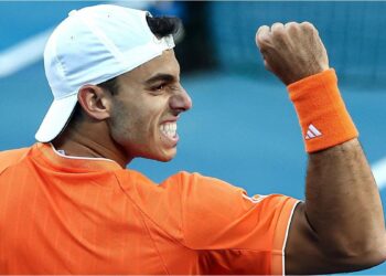 Francisco Cerúndolo dio el golpe ante Daniil Medvedev y avanzó a octavos en el Masters 1000 de Miami