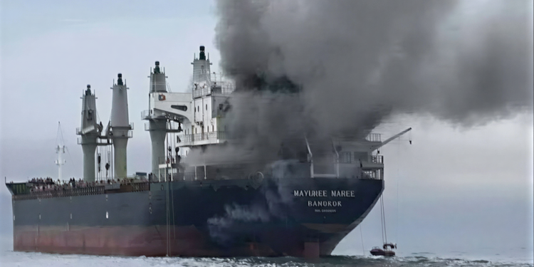 Guerra en Irán EN VIVO: el régimen ataca una central química en Israel, crecen los bombardeos en Ormuz y se alejan chances de tregua