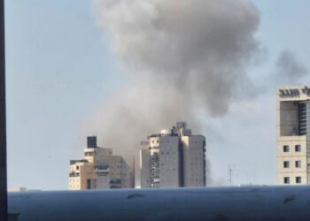 Guerra en Medio Oriente: continúan los ataques entre Irán, EEUU, e Israel, impacta en los mercados y no hay señales de cese el fuego