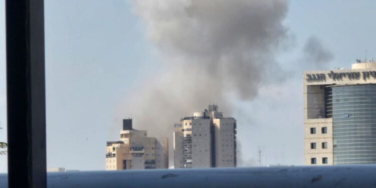 Guerra en Medio Oriente: continúan los ataques entre Irán, EEUU, e Israel, impacta en los mercados y no hay señales de cese el fuego