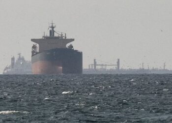 Guerra en Medio Oriente: mientras el petróleo sigue al alza, EEUU e Irán pactaron el paso de 20 buques petroleros por el estrecho de Ormuz