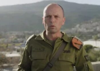 Hezbolá lanzó decenas de cohetes contra Israel y anunció una nueva ofensiva militar