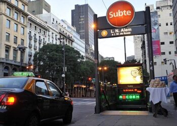Insólito: a poco de su jubilación, convertirán a tercer riel los CAF 6000 del Subte B