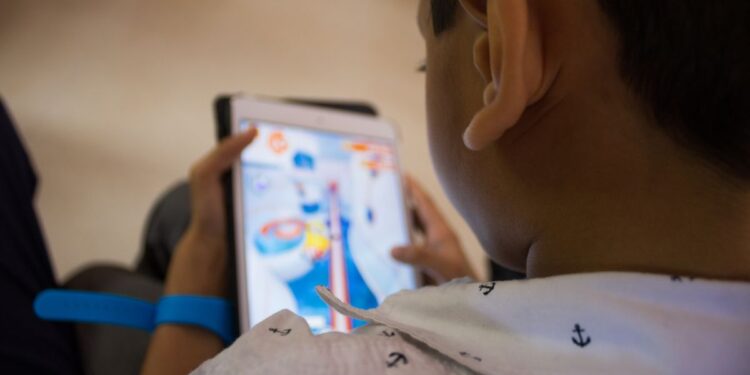 Inteligencia artificial en el aula, entre la innovación educativa y el riesgo de aprender sin comprender