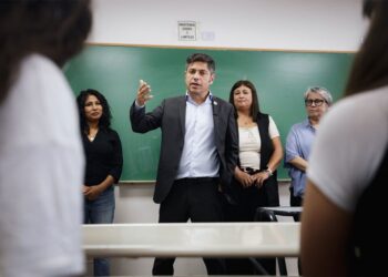 Kicillof abre sesiones en medio de la tensión interna del PJ y la primera huelga docente