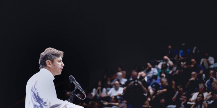 Kicillof convoca a los intendentes por la situación «crítica» de la Provincia por las políticas de Milei