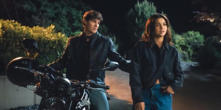 La comedia romántica adolescente de Prime Video que es furor gracias a la temática más cliché de la historia