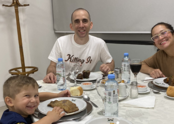 La primera cena de Nahuel gallo con su familia tras regresar al país: ¿Qué comida pidió?