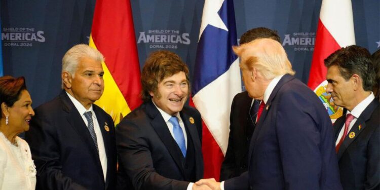 Milei, entre Alberto Olmedo y el tirano ugandés Idi Amín Dada
