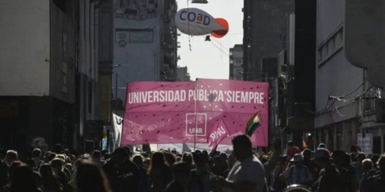 Paro en universidades: las autoridades insisten en que “lo más urgente es que el Gobierno llame a paritarias”