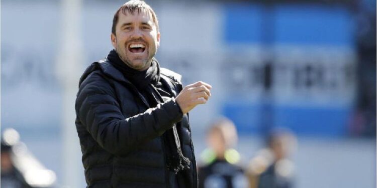 Se acerca Eduardo “Chacho” Coudet a River: firmaría hasta diciembre de 2027 y ya se piensa en su debut