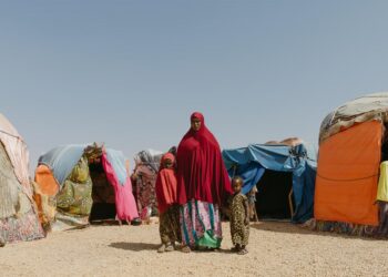 La desnutrición infantil grave aumenta un 60 % en Somalia mientras el sistema de salud se resiente