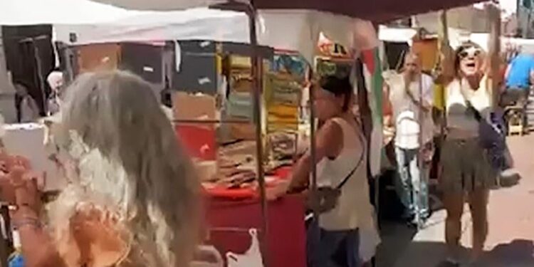 A un mes de ser suspendidas por el gobierno porteño, tres feriantes reclaman volver a trabajar