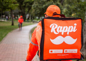 Alguien manda al algoritmo: por qué el trabajo en apps ya es relación de dependencia