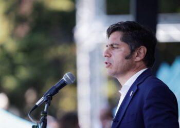 Axel Kicillof lanza el MDF en la UBA y se proyecta hacia 2027 como rival de Javier Milei