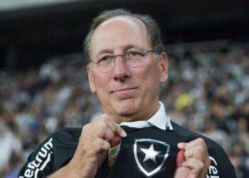 Botafogo demandó al Lyon por una deuda de u$s144 millones