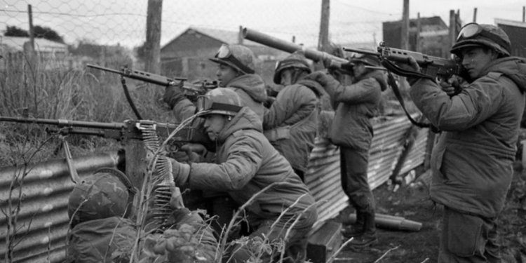 Cine nacional: entre Malvinas, la memoria y un susurro de terror