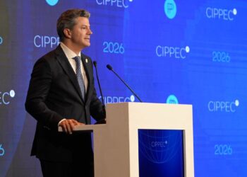 CIPPEC reunió a la dirigencia en su cena anual y llamó a “crecer o crecer” en un momento bisagra