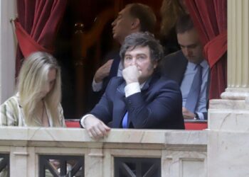 El Gobierno acelera a 2027 con el riesgo de que se corra el eje de la grieta: de “anti K” a “anti Milei”