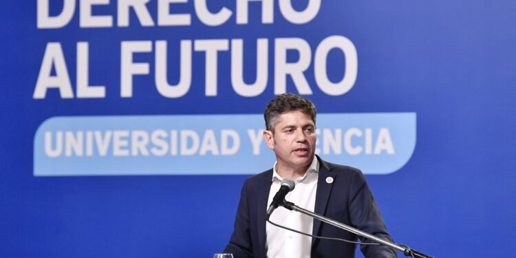 En la UBA, Axel Kicillof apuntó contra Javier Milei por el ajuste en educación y ciencia: “Es un plan de destrucción”