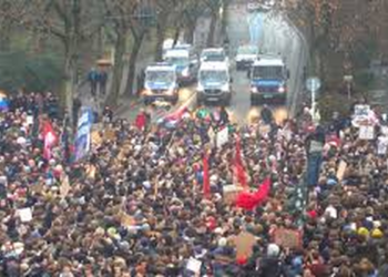 Estalla la polémica en Alemania por una medida que exige autorización militar a hombres para viajar al exterior