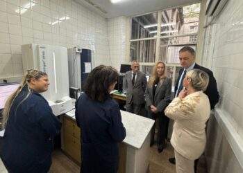 Karina Milei respaldó a Adorni en el Malbrán, en medio de las denuncias por enriquecimiento