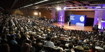 Kicillof abre más espacios del Movimiento Derecho al Futuro y evalúa una aparición internacional