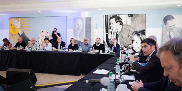 Kicillof asumió en el PJ bonaerense y se lanza una campaña de afiliaciones: «Vamos a terminar con este modelo de destrucción»