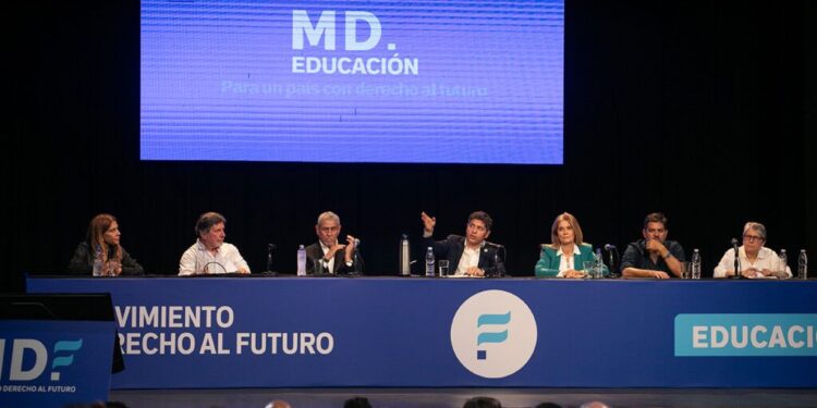Kicillof lanzó el MDF Educación en Avellaneda: «Falta poco para que se termine esta pesadilla»