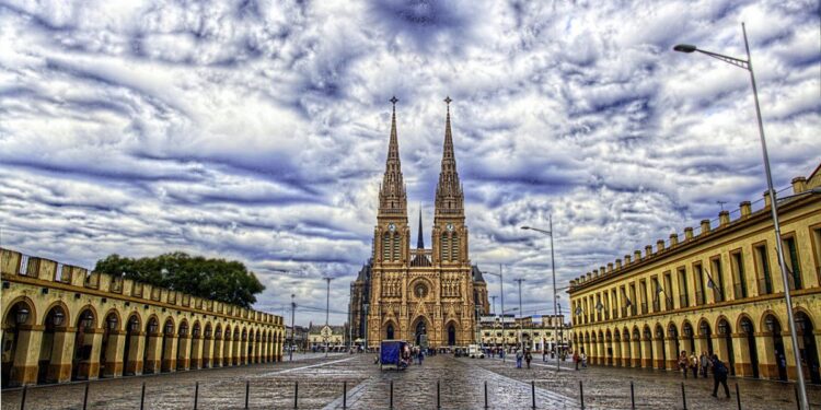 La Iglesia homenajeará al papa Francisco con una misa en la Basílica de Luján