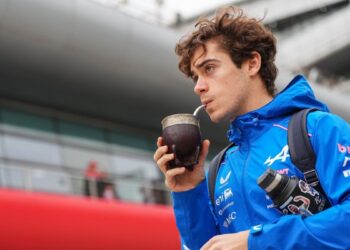 La increíble historia del auto que manejará Franco Colapinto en la exhibición de Buenos Aires