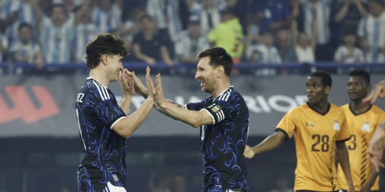 La Selección argentina goleó a Zambia en La Bombonera y se despidió de su gente antes del Mundial