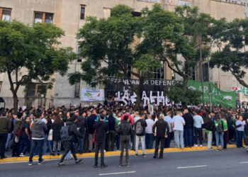 La UBA sale a la calle: clases públicas y servicios gratuitos para exigir el financiamiento universitario