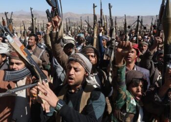 Los hutíes anunciaron una ofensiva coordinada con Irán y Hezbolá contra blancos estratégicos de Israel
