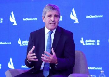 Luis Caputo destacó la apertura de ofertas para una nueva etapa de la Red Federal de Concesiones