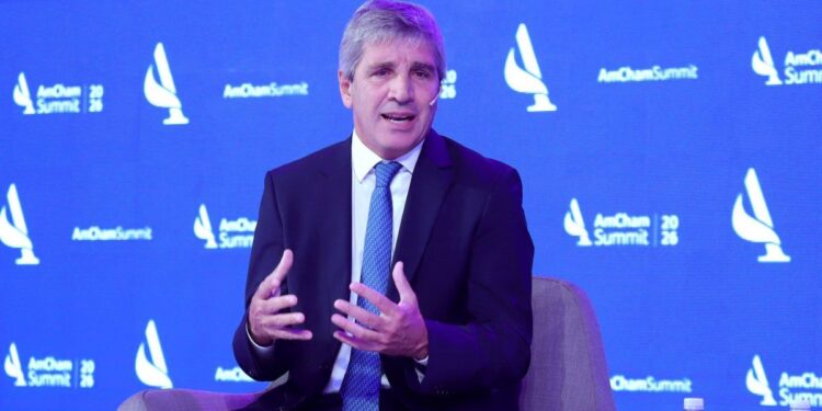 Luis Caputo destacó la apertura de ofertas para una nueva etapa de la Red Federal de Concesiones