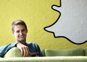 Otro gigante tecnológico afronta cambios por la Inteligencia Artificial: Snapchat despide a 1.000 trabajadores