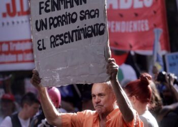 Pami: la excusa del equilibrio fiscal para confiscar los recursos de los afiliados