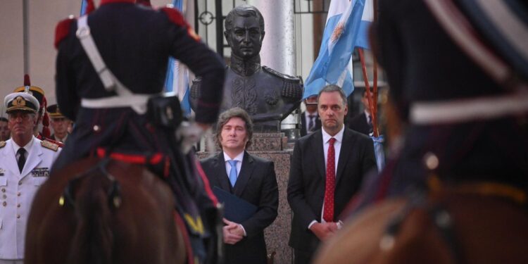 Pascuas agitadas para Javier Milei: la interna golpea a La Libertad Avanza y deja a Adorni en una posición delicada