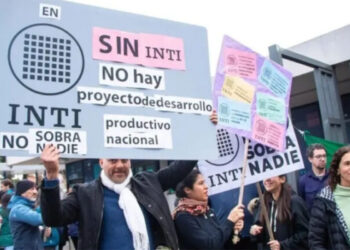 Personal del INTI, CNEA y la Unsam se unen en una caravana «por la ciencia, la tecnología y la producción»