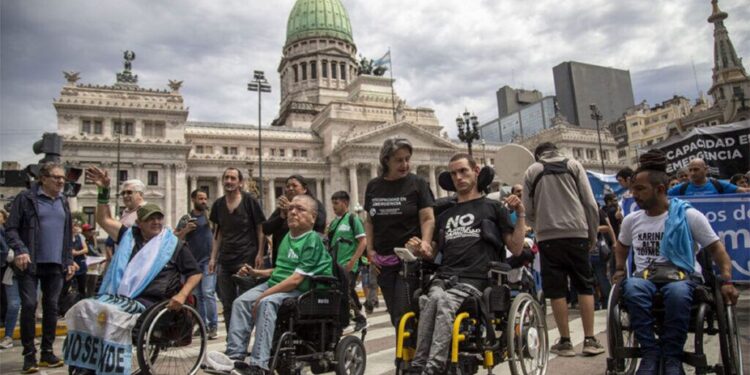 Personas con discapacidad: los sospechosos de siempre en el Estado mileísta