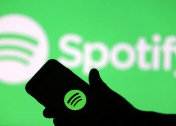 Spotify lanza listas sugeridas de podcasts creadas con IA