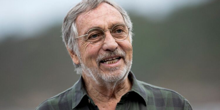 Último adiós a Luis Brandoni en la Legislatura porteña: familiares, amigos y colegas despidieron al actor