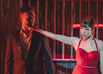 Una obra de teatro musical que desconfía de las relaciones “para siempre”, con el sello de Diego Vila y Betty Gambartes