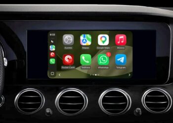 WhatsApp llega a Apple CarPlay con una app para conductores