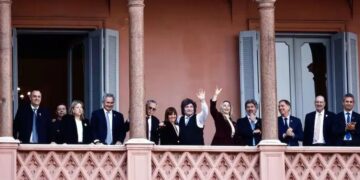 25 de mayo: festejo oficial sobrio, reunión de Gabinete con Javier Milei y un Tedeum con criticas de la Iglesia