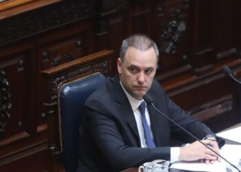 Amplían denuncia contra Manuel Adorni y apuntan a gastos millonarios en Bariloche