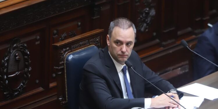 Amplían denuncia contra Manuel Adorni y apuntan a gastos millonarios en Bariloche