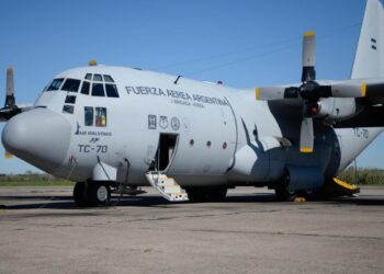 Argentina envía un Hércules a Bolivia para proveer alimentos en medio de duras marchas opositoras